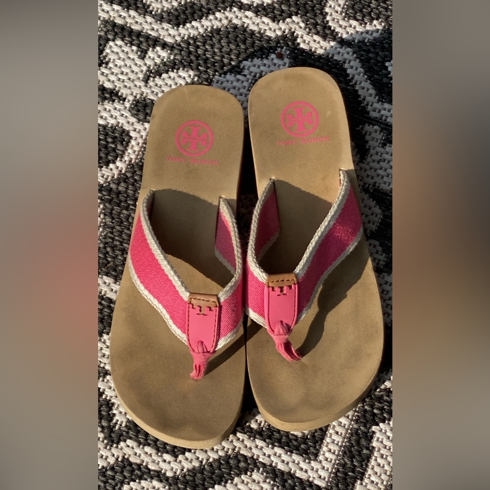 Tory Burch pink platform flip flops size 7